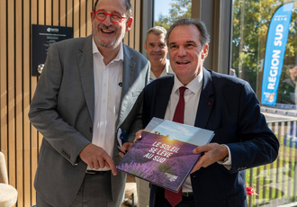 SUD082701-inauguration Bertin Technologies-Region Sud - Claude ALMODOVAR BD