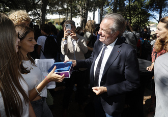 SUD095026-rentree scolaire marseilleveyre-Region Sud - Guillaume HORCAJUELO BD