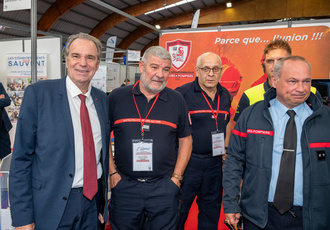 SUD082942-Salon Maires Var-Region Sud - Claude ALMODOVAR BD