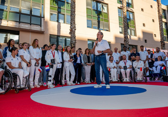 SUD082888-ceremonie champions Sud JO-Region Sud - Claude ALMODOVAR BD