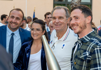 SUD082897-ceremonie champions Sud JO-Region Sud - Claude ALMODOVAR BD