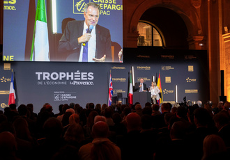 SUD084693-trophees economie-Region Sud - Claude ALMODOVAR BD