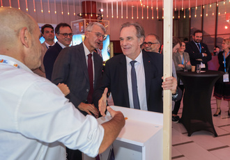 SUD083254-convention maires-Region Sud - Guillaume HORCAJUELO BD