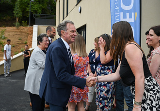 SUD081295-inauguration centre soin Forcalquier-Region Sud - Regis CINTAS-FLORES BD