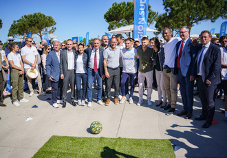 SUD080244-relais flamme marseille-Region Sud - Pierre-Emmanuel TRIGO BD