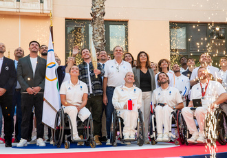 SUD082848-ceremonie champions Sud JO-Region Sud - Claude ALMODOVAR BD