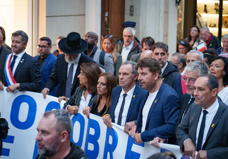 SUD083072-marche commemoration 7octobre-Region Sud - Pierre-Emmanuel TRIGO BD