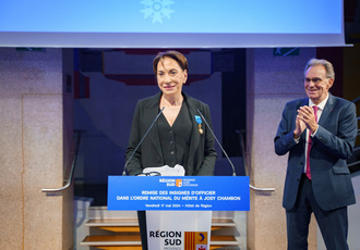 SUD080662-remise ordre national merite Josy Chambon-Region Sud - Pierre-Emmanuel TRIGO BD