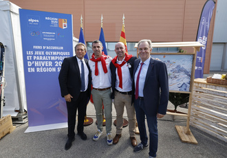 SUD095925-foire marseille stand region-Region Sud - Sebastien NOGIER BD