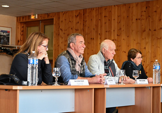 SUD078367-reunion maires-Region Sud - Regis CINTAS-FLORES BD