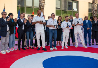 SUD082856-ceremonie champions Sud JO-Region Sud - Claude ALMODOVAR BD