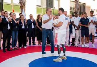 SUD082838-ceremonie champions Sud JO-Region Sud - Claude ALMODOVAR BD