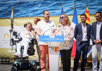 SUD080231-relais flamme marseille-Region Sud - Pierre-Emmanuel TRIGO BD