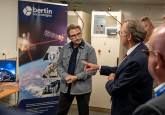 SUD082699-inauguration Bertin Technologies-Region Sud - Claude ALMODOVAR BD