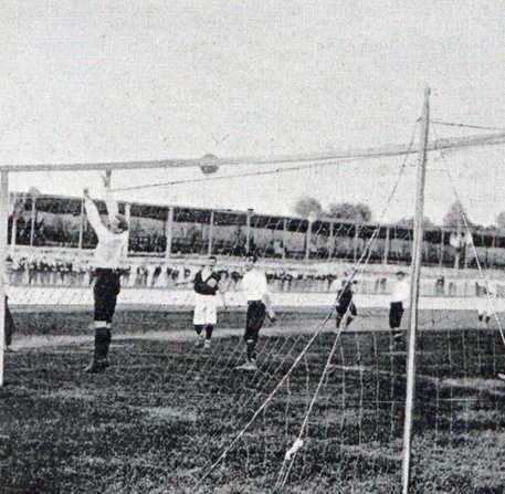 Football JO 1900