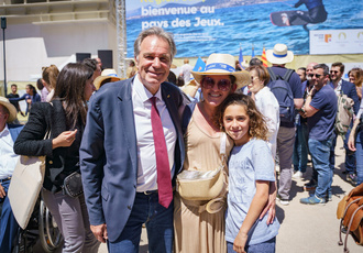 SUD080217-relais flamme marseille-Region Sud - Pierre-Emmanuel TRIGO BD