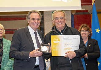 SUD078980-concours huile olive-Region Sud - Yann BOUVIER BD