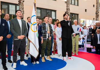 SUD082893-ceremonie champions Sud JO-Region Sud - Claude ALMODOVAR BD