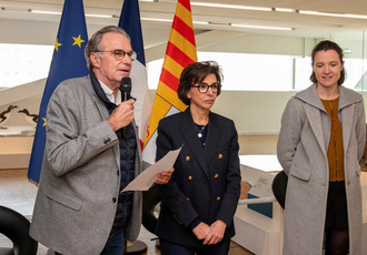 SUD084871-visite ministre dati-Region Sud - Claude ALMODOVAR BD