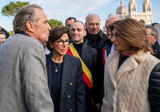SUD084856-visite ministre dati-Region Sud - Claude ALMODOVAR BD