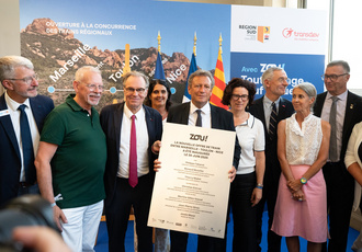 SUD092290-transdev voyage inaugural-Region Sud - Jean-Charles VERCHERE BD