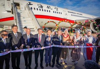 SUD081790-vol inaugural marseille shangai-Region Sud - Pierre-Emmanuel TRIGO BD