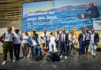 SUD080216-relais flamme marseille-Region Sud - Pierre-Emmanuel TRIGO BD