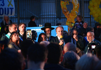 SUD083064-marche commemoration 7octobre-Region Sud - Pierre-Emmanuel TRIGO BD