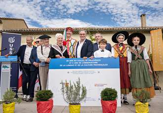 SUD096453-25ans collectif prouvenco-Region Sud - Yann BOUVIER BD