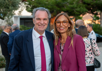 SUD082657-reception general Thierry LAVAL-Region Sud - Claude ALMODOVAR BD