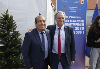 SUD095942-foire marseille stand region-Region Sud - Sebastien NOGIER BD