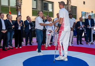 SUD082837-ceremonie champions Sud JO-Region Sud - Claude ALMODOVAR BD