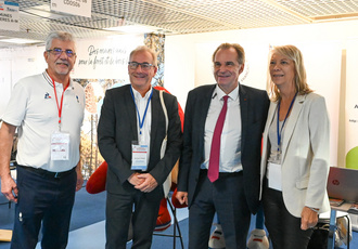 SUD083080-Salon Maires Alpes-Maritimes-Region Sud - Regis CINTAS-FLORES BD