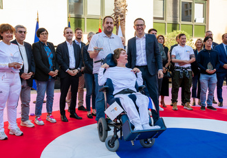 SUD082862-ceremonie champions Sud JO-Region Sud - Claude ALMODOVAR BD
