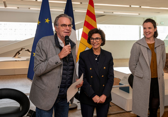 SUD084810-visite ministre dati-Region Sud - Claude ALMODOVAR BD