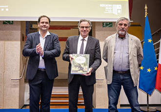 SUD078968-concours huile olive-Region Sud - Yann BOUVIER BD
