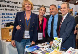 SUD082963-Salon Maires Var-Region Sud - Claude ALMODOVAR BD