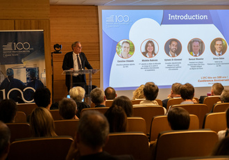 SUD098926-conference 100ans IPC-Region Sud - Claude ALMODOVAR BD