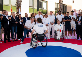 SUD082887-ceremonie champions Sud JO-Region Sud - Claude ALMODOVAR BD