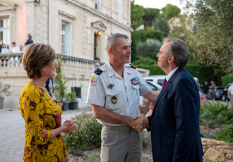SUD082663-reception general Thierry LAVAL-Region Sud - Claude ALMODOVAR BD