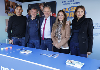 SUD095938-foire marseille stand region-Region Sud - Sebastien NOGIER BD