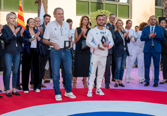 SUD082863-ceremonie champions Sud JO-Region Sud - Claude ALMODOVAR BD