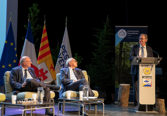 SUD091643-congres communes forestieres-Region Sud - Claude ALMODOVAR BD